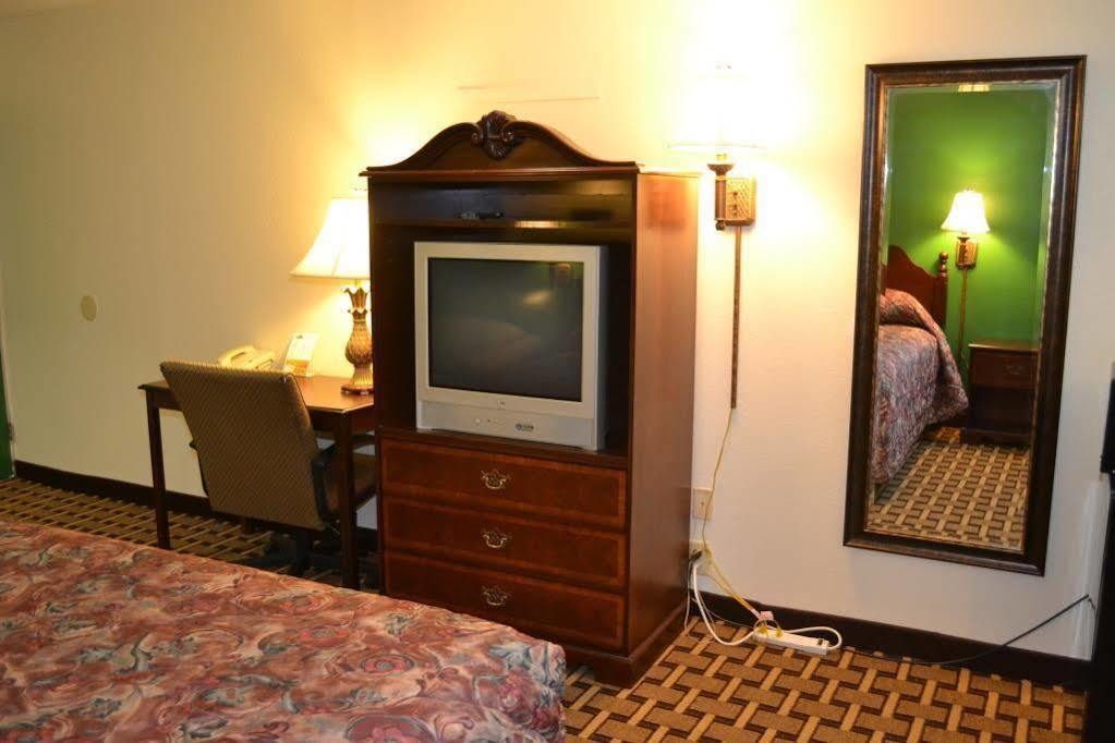 Masters Inn Augusta Washington Rd, I-20 Bagian luar foto